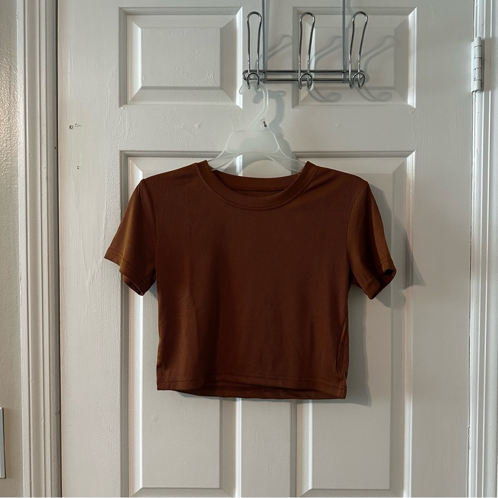 Women's Cropped Short Sleeve Tee - Brown